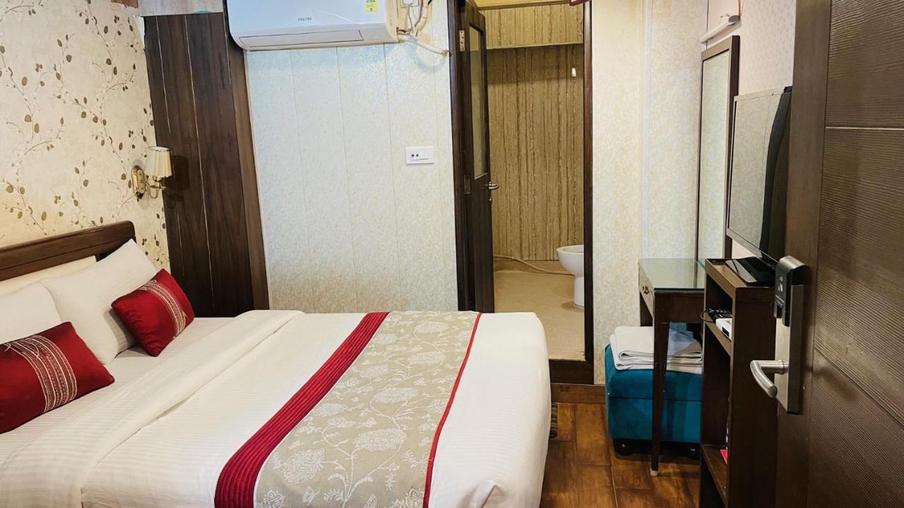 Hotel Astoria Nainital